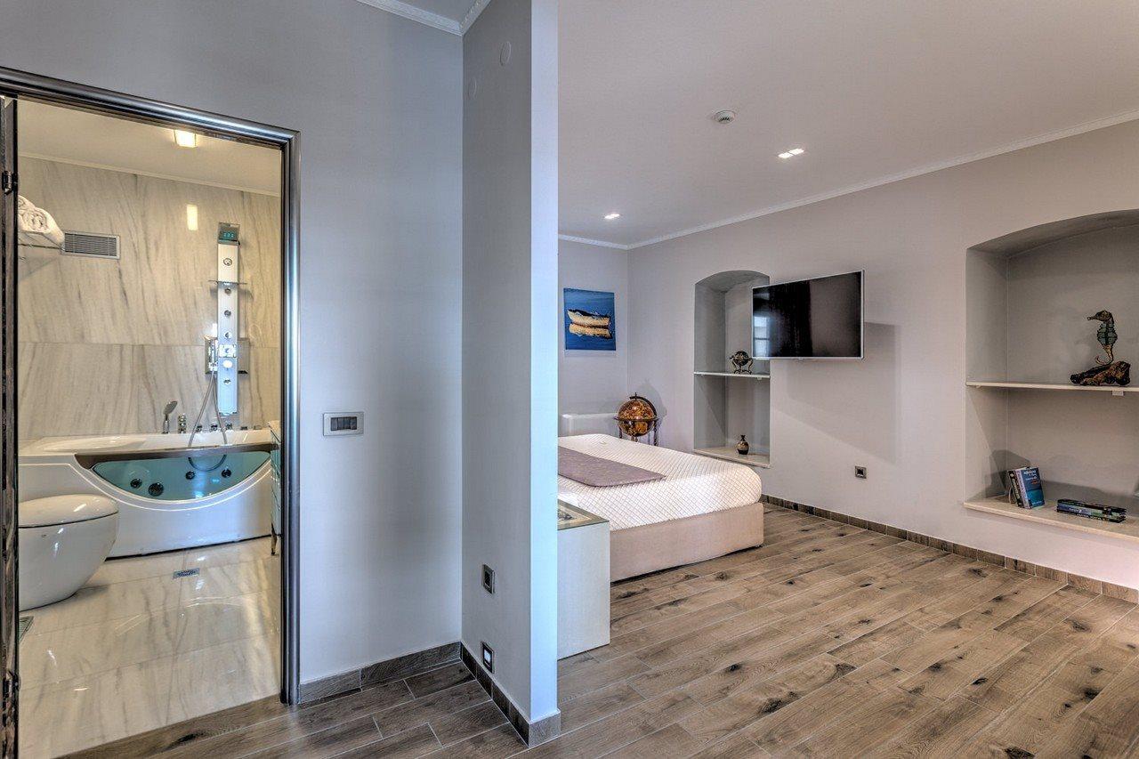 Fiscardonna Luxury Hotel 4*