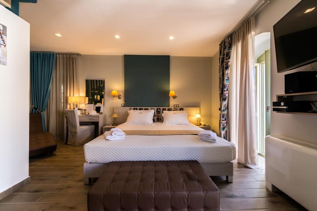 Fiscardonna Luxury 4* Fiskardo