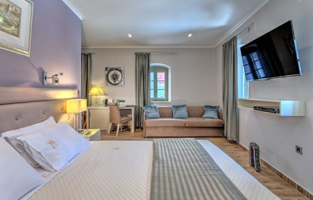 Fiscardonna Luxury
